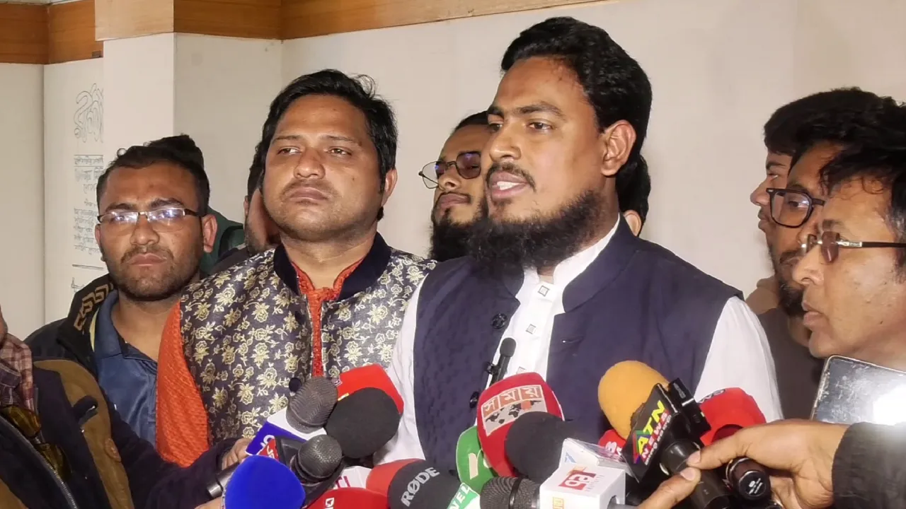 জাতীয় পার্টিকে আগামী নির্বাচনে অযোগ্য ঘোষণার দাবি আখতার হোসেনের