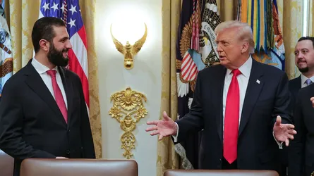 সিরিয়ার ওপর থেকে অর্থনৈতিক নিষেধাজ্ঞা স্থায়ীভাবে তুলে নিল যুক্তরাষ্ট্র