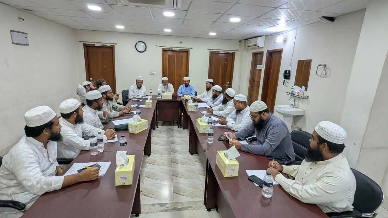 গণমাধ্যমকর্মীদের সাথে আল-হাইআতুল উলয়ার মতবিনিময়