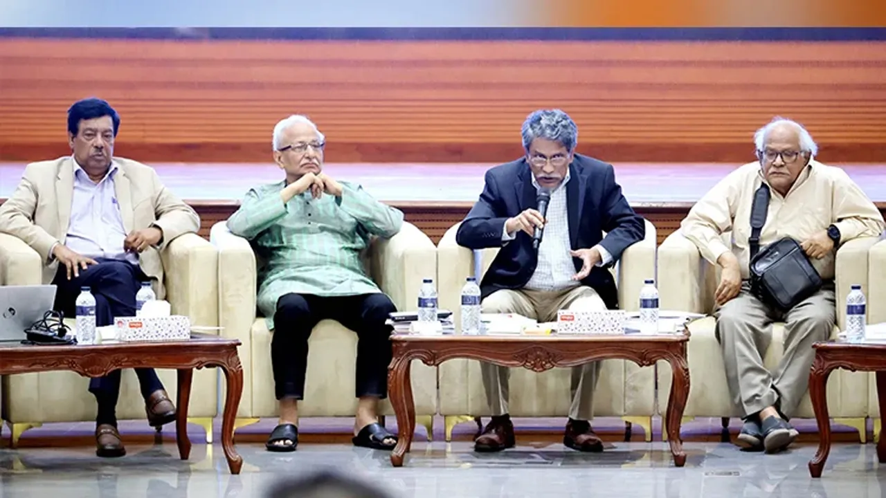 আলোচনা ইতিবাচক, জুলাই মাসে জাতীয় সনদের আশা করছি : আলী রীয়াজ