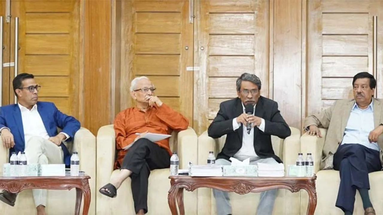 জুলাই সনদ বাস্তবায়নে বিশেষজ্ঞদের মতামত বিভিন্নভাবে অনেকে সমর্থন করেছেন