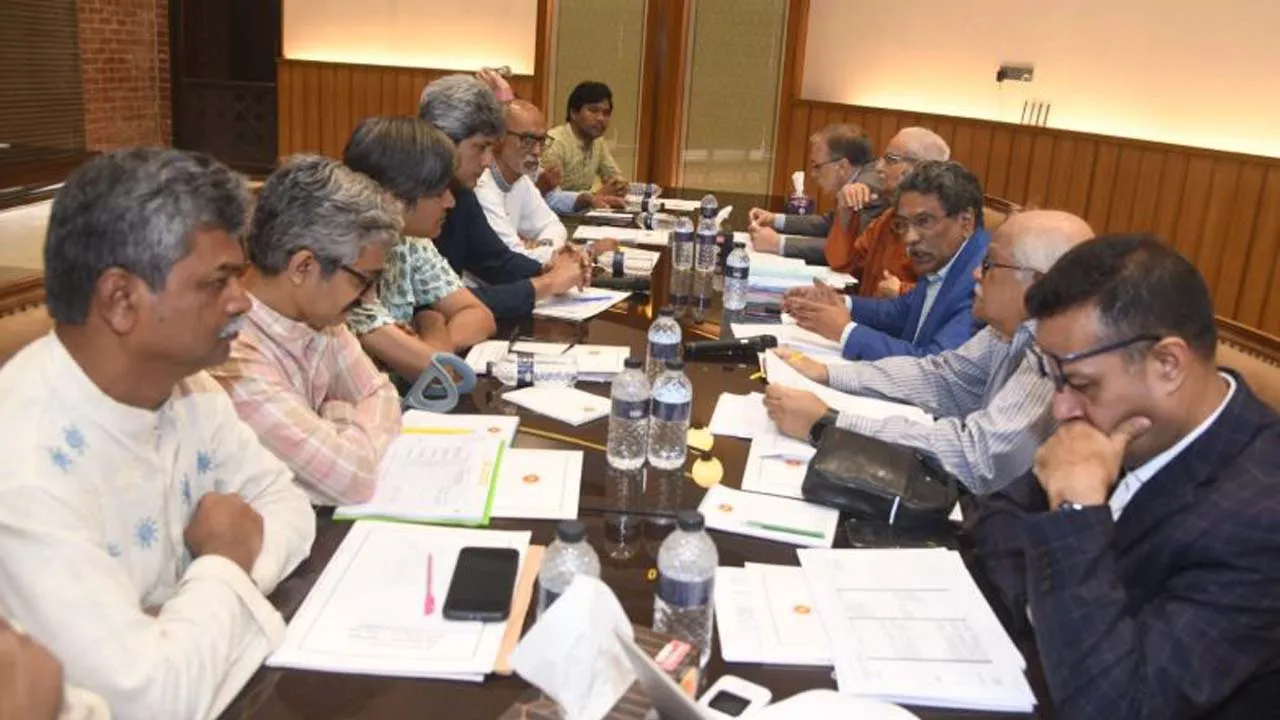 ঐক্যবদ্ধ প্রচেষ্টায় ফ্যাসিবাদী শাসক পলায়নে বাধ্য হয়েছে