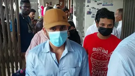স্ত্রীর আত্মহত্যা : অভিনেতা জাহের আলভী কারাগারে