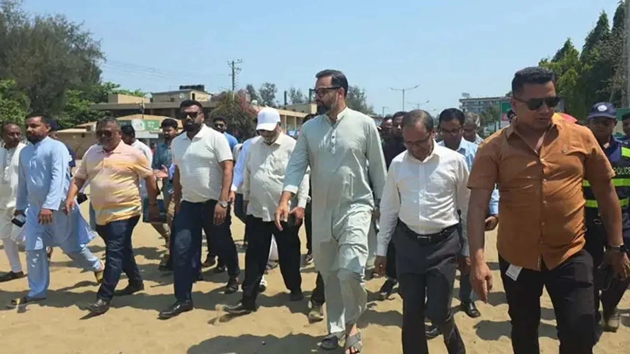 কক্সবাজারে অষ্টম জাতীয় সার্ফিং প্রতিযোগিতার উদ্বোধন করলেন ক্রীড়া প্রতিমন্ত্রী