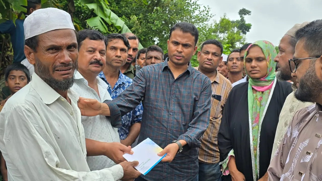 আনোয়ারায় নিহত শিশুর পরিবারকে প্রশাসনের সহায়তা