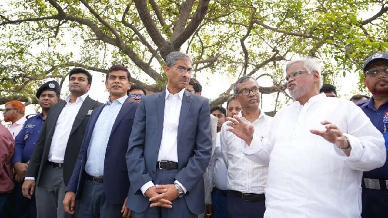 খালের দখল-দূষণ প্রতিরোধে উদ্যোগ নেয়া হবে : পানিসম্পদমন্ত্রী
