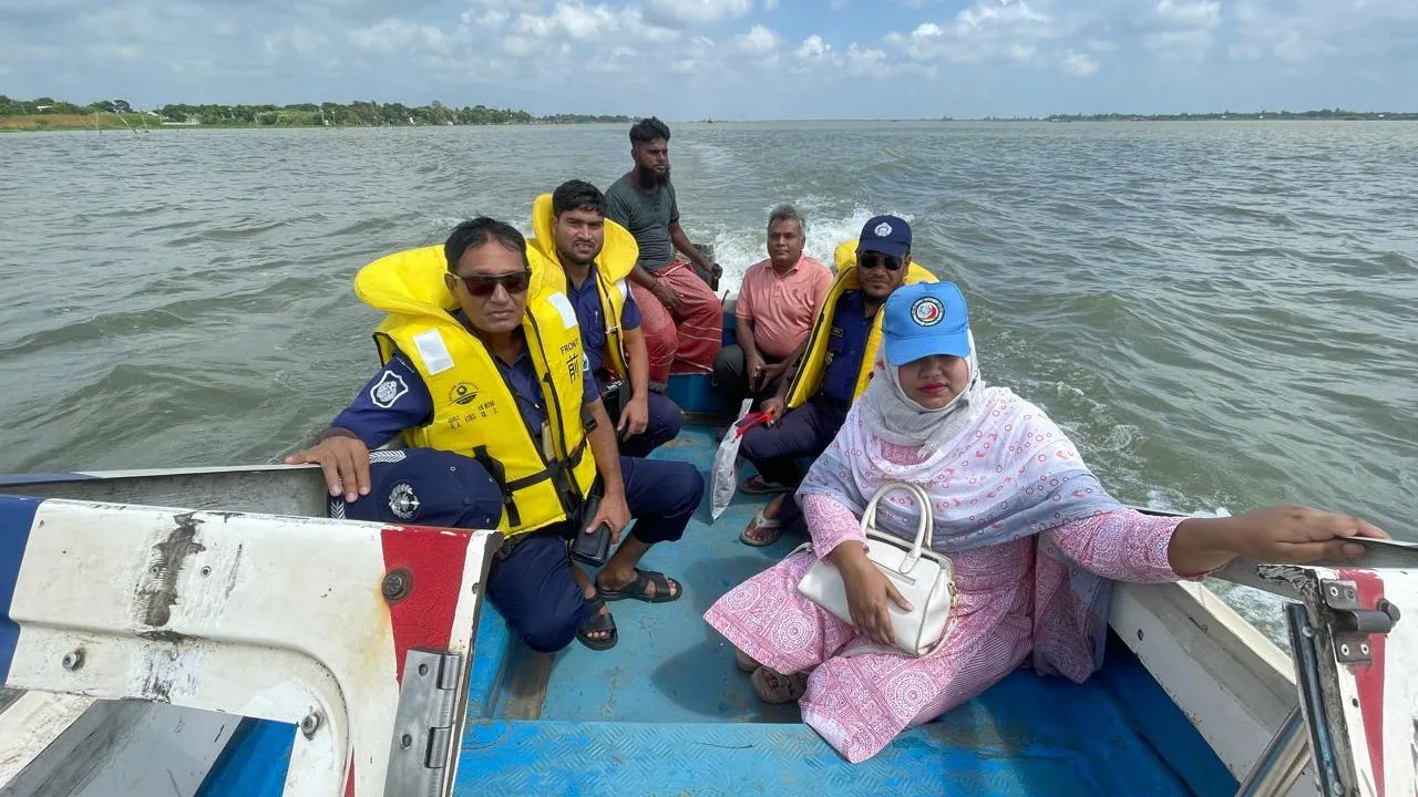 আড়াইহাজারে ইলিশ রক্ষায় ২২ দিনের নিষেধাজ্ঞা শুরু