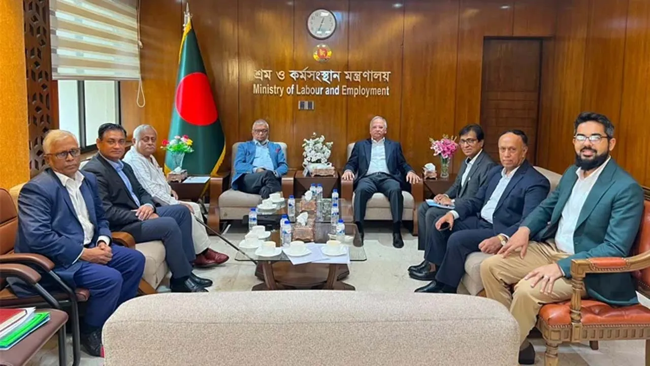 ৩০ আগস্টের মধ্যে চা শ্রমিক ইউনিয়নের নির্বাচনী তফসিল ঘোষণা
