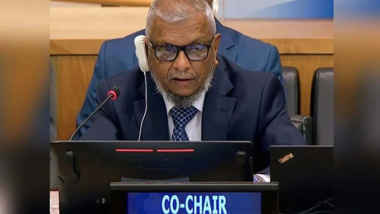 অভিবাসন ব্যবস্থাপনায় বৈশ্বিক সহযোগিতার আহ্বান প্রবাসী কল্যাণ মন্ত্রীর