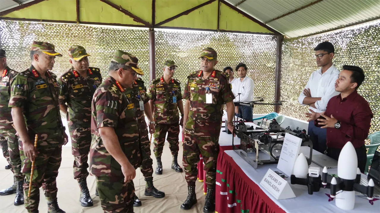 আর্টডক পরিদর্শন করলেন সেনাপ্রধান