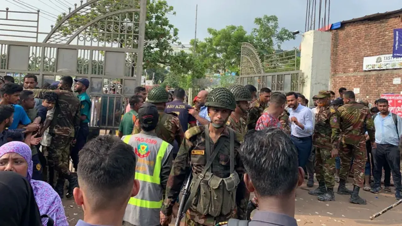রাজধানীতে বিমান বিধ্বস্ত : নিহত বেড়ে ১৮, আহত ১৬৪
