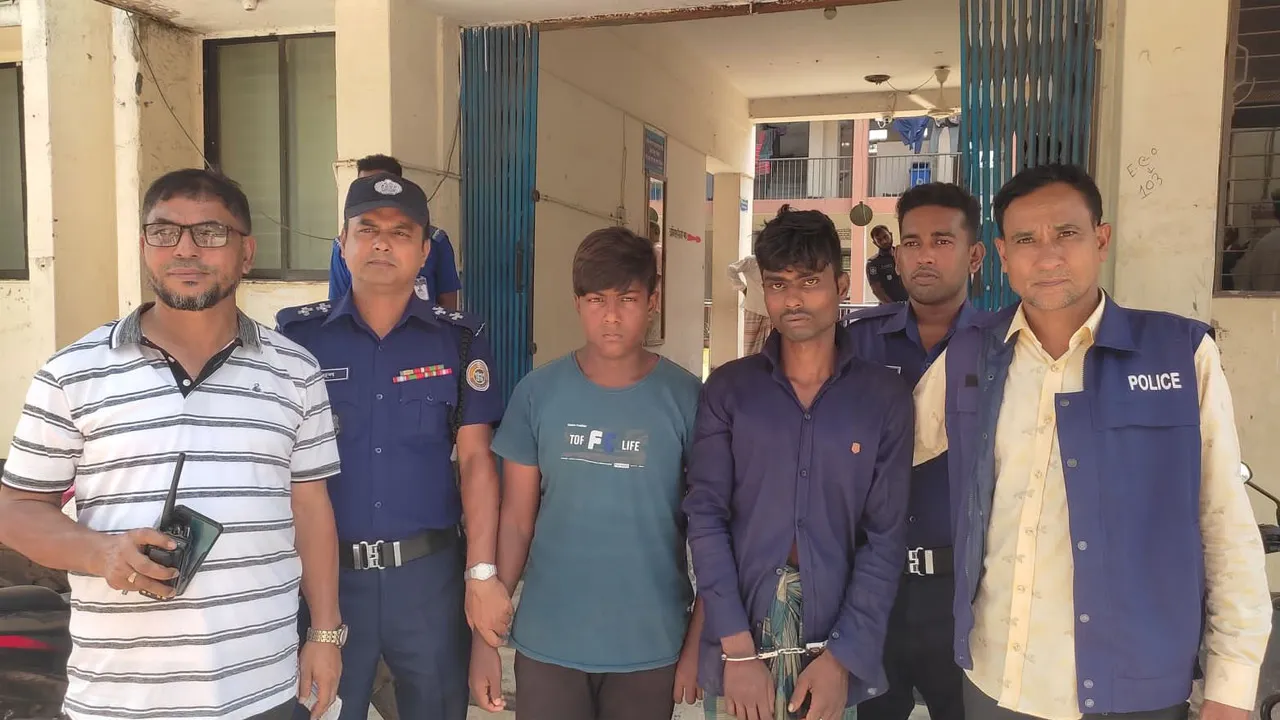 মঠবাড়িয়ায় স্কুলছাত্র হত্যার ঘটনায় গ্রেফতার ২