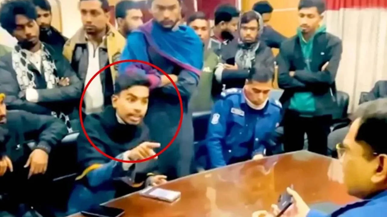 ‘আমরা থানা পুড়িয়েছি’ বলা সেই ছাত্রনেতা গ্রেফতার