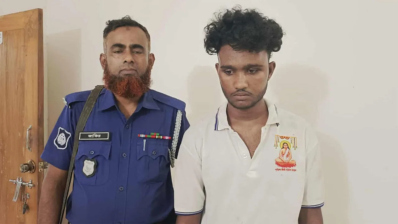 যুবক-যুবতীকে জিম্মি করে চাঁদা দাবিতে থানায় মামলা, গ্রেফতার ১