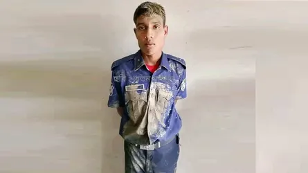 কালুখালীতে সেনাবাহিনীর হাতে ভুয়া পুলিশ আটক