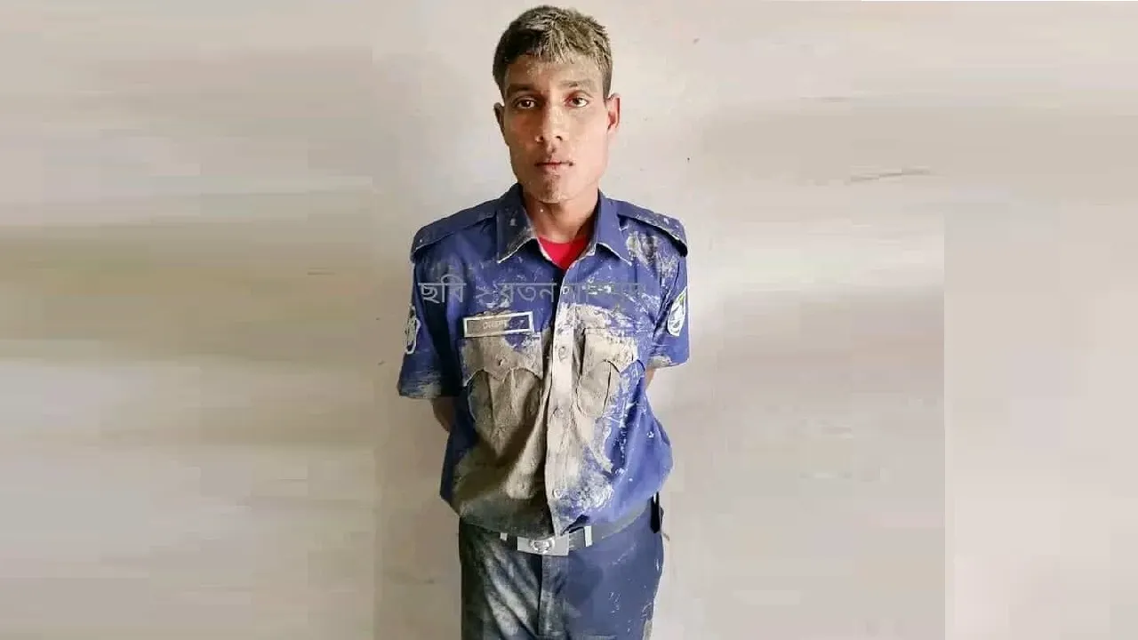 কালুখালীতে সেনাবাহিনীর হাতে ভুয়া পুলিশ আটক