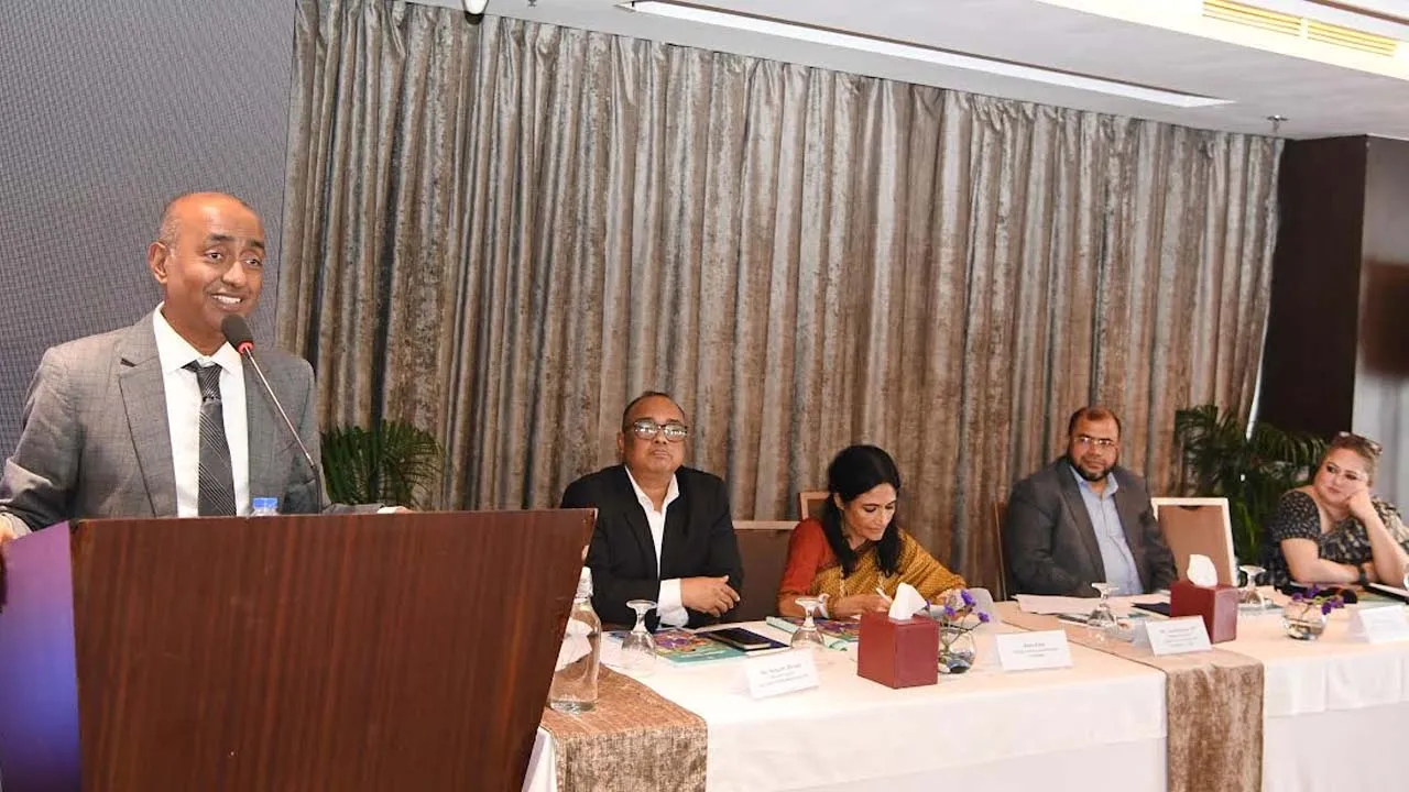 প্যারালিগ্যালদের কাজ জনসেবার গুরুত্বপূর্ণ দায়িত্ব : আইনমন্ত্রী