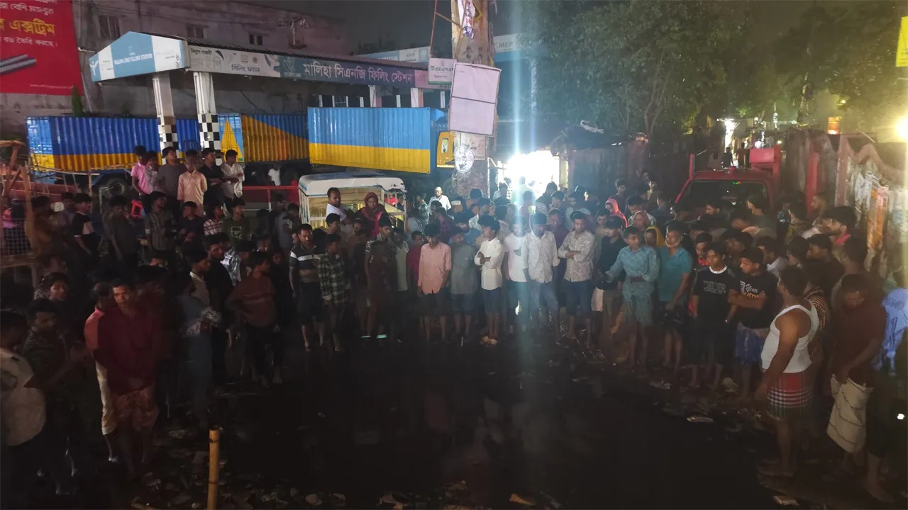আশুলিয়ায় লেগুনা ড্রেনে পড়ে ২ পোশাক শ্রমিক নিহত