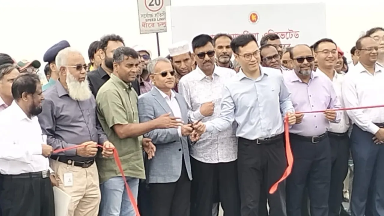 ঢাকা-আশুলিয়া এক্সপ্রেসওয়ের ২টি সার্ভিস সেতু চালু
