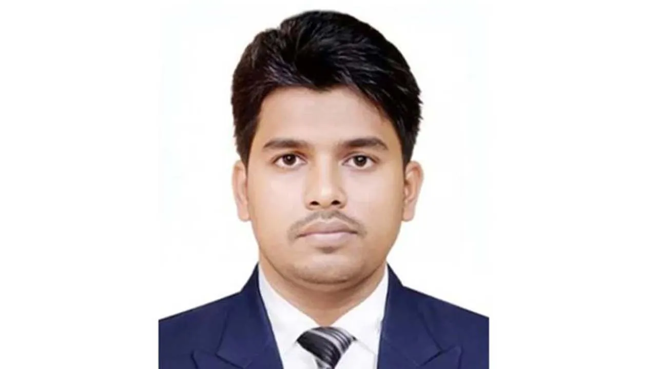 উপদেষ্টা আসিফের সাবেক এপিএসের দেশত্যাগে নিষেধাজ্ঞা