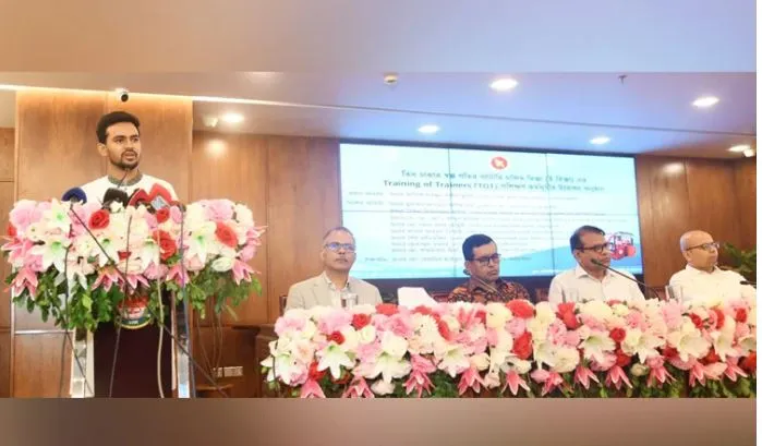 জুলাই গণঅভ্যুত্থানের অন্যতম অংশীজন রিকশাওয়ালা ভাইয়েরা : আসিফ মাহমুদ