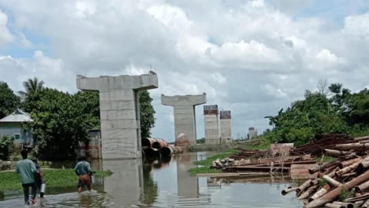 ১৭৮ কোটি টাকা ব্যয়ে নির্মাণাধীন সেতুর কাজ বন্ধ, ঠিকাদার উধাও