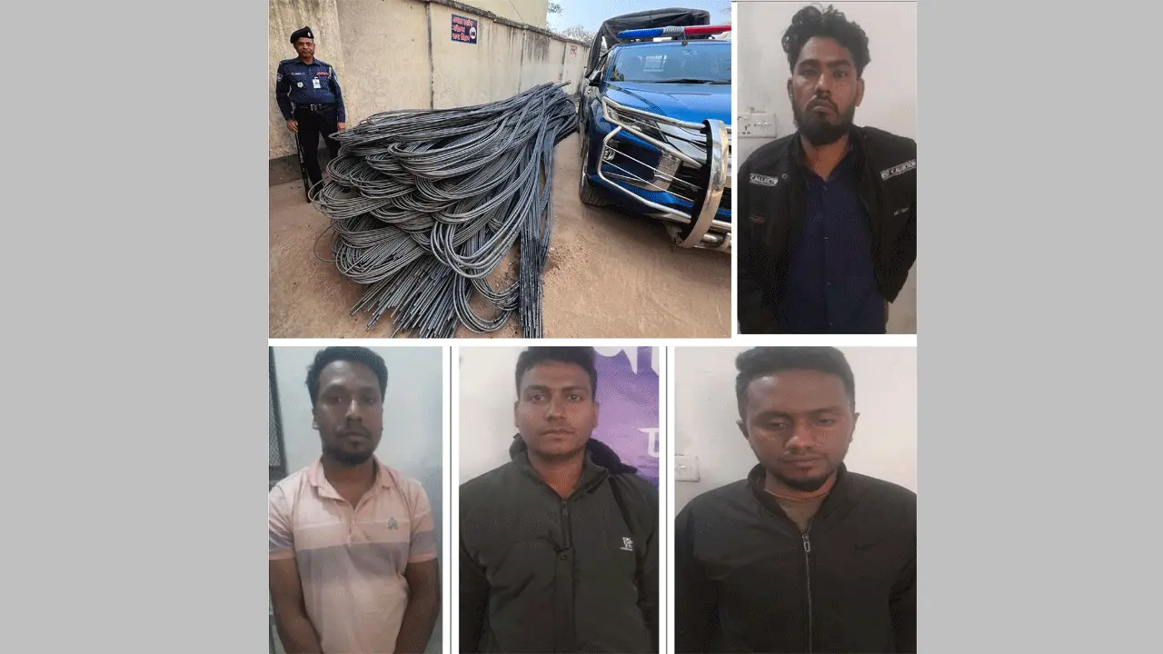আশুলিয়ায় পুলিশ পরিচয়ে রডবোঝাই ট্রাক ডাকাতি, গ্রেফতার ৪
