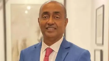 পদত্যাগ করে নির্বাচনে অংশ নেয়ার ঘোষণা দিলেন অ্যাটর্নি জেনারেল