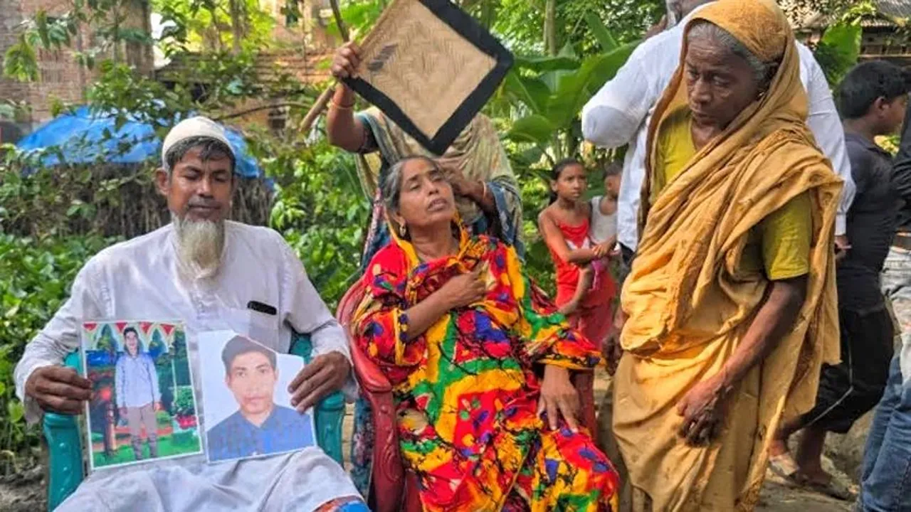 সৌদির কারখানায় আগুন: বাবা-মাকে শেষবারের মতো দুই ভাইয়ের আকুতি