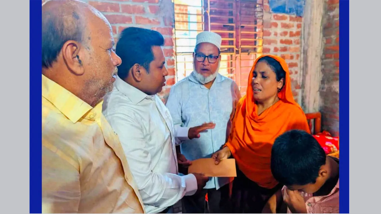 সৌদিতে অগ্নিকাণ্ড : আত্রাইয়ের নিহতদের পরিবারের পাশে উপজেলা প্রশাসন
