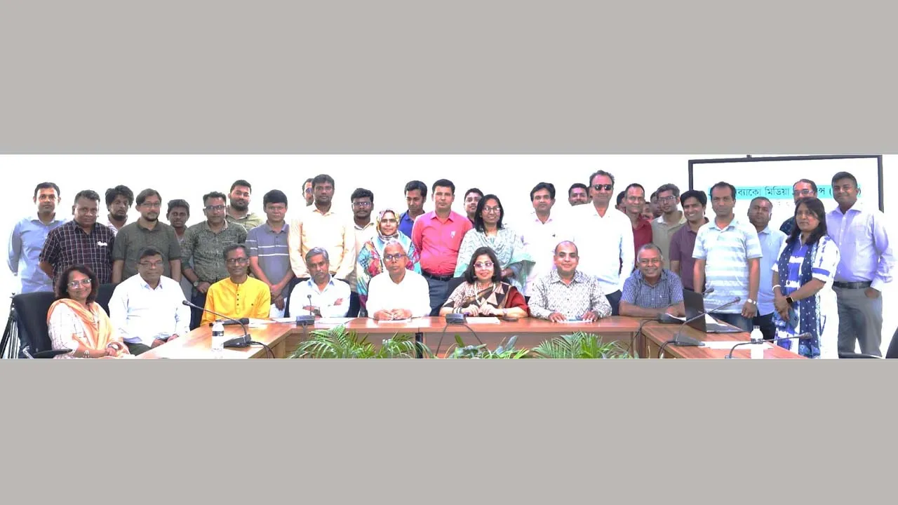 সিগারেটের মূল্যস্তর সংখ্যা ৩ স্তরে কমিয়ে আনা উচিত