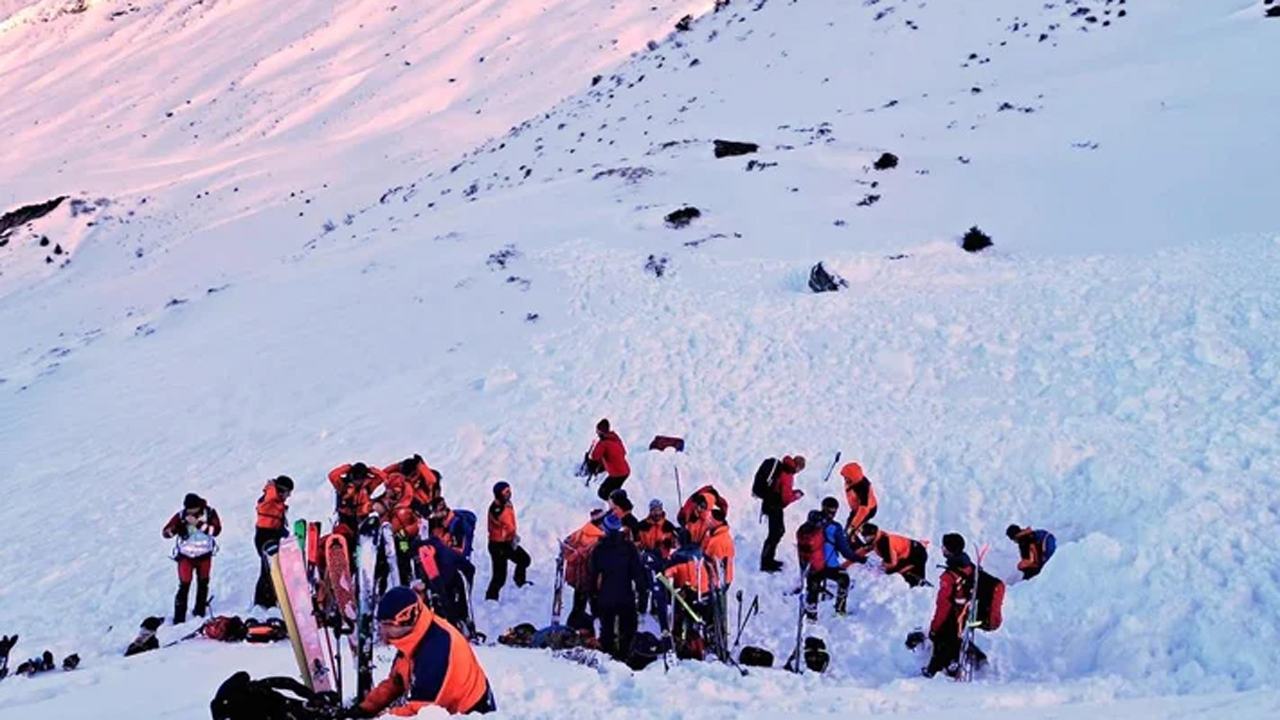 Austria-avalanche