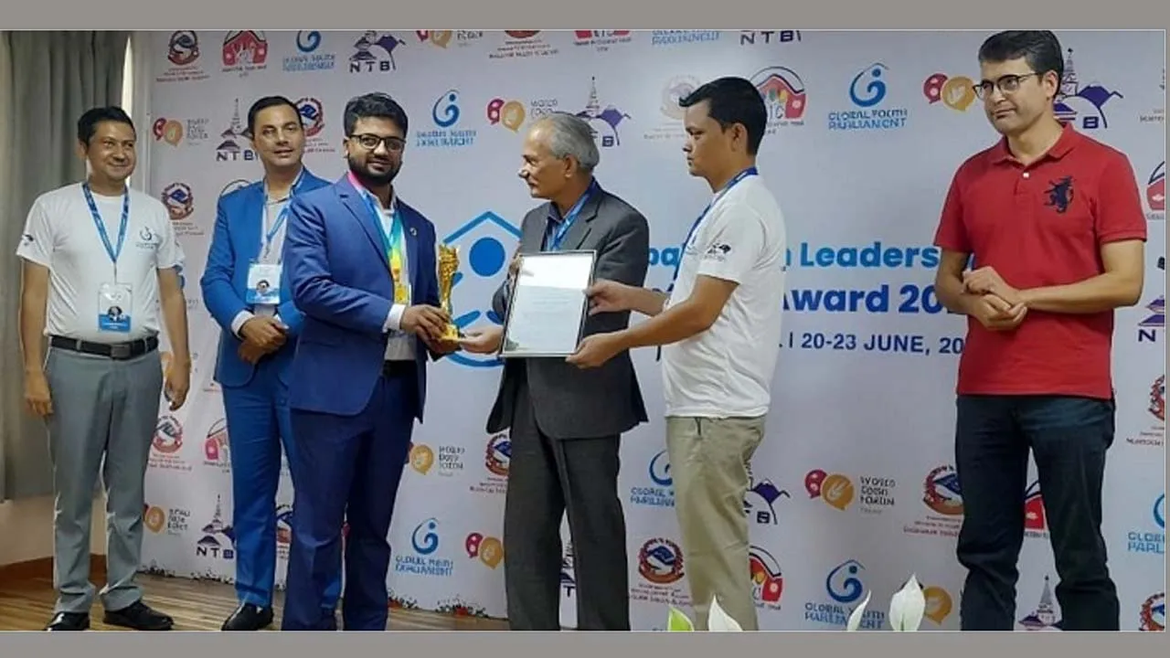 গ্লোবাল ইয়ুথ লিডারশিপ অ্যাওয়ার্ড পেলেন নিয়াজ মাহমুদ