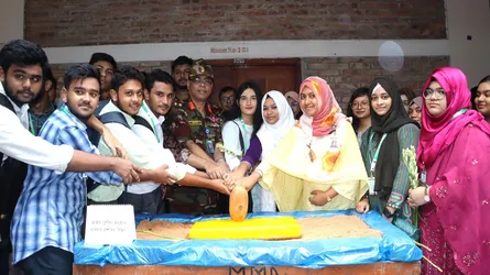 বাউয়েটে নবাগত শিক্ষার্থীদের নবীনবরণ