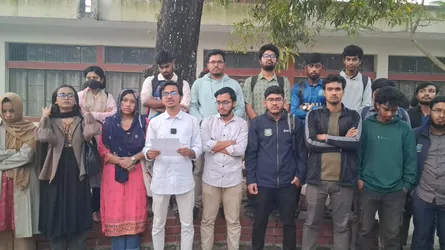 আগামী সপ্তাহের মধ্যেই কম্বাইন্ড ডিগ্রির কোর্স কারিকুলাম প্রণয়নের দাবি বাকৃবি শিক্ষার্থীদের