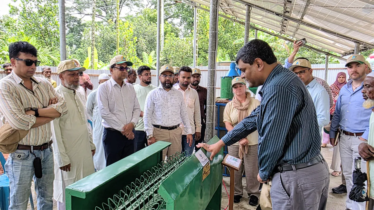 ডিজেলের বদলে সৌরশক্তি, কৃষিতে নতুন সম্ভাবনা দেখাল বাকৃবি