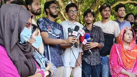 বাকৃবি ভিসিকে প্রকাশ্যে ক্ষমা চাওয়াসহ শিক্ষার্থীদের ৬ দাবি