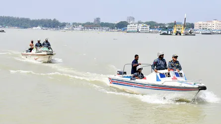 মৎস্য সম্পদ সংরক্ষণে নিরবচ্ছিন্ন অভিযান পরিচালনা করছে বাংলাদেশ নৌবাহিনী