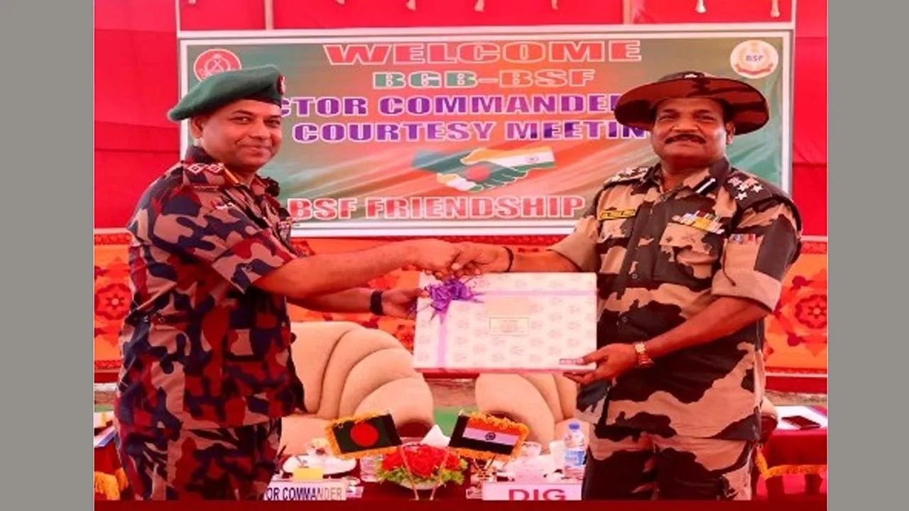 কুষ্টিয়া সীমান্তে বিজিবি ও বিএসএফ’র সেক্টর কমান্ডার পর্যায়ের বৈঠক অনুষ্ঠিত