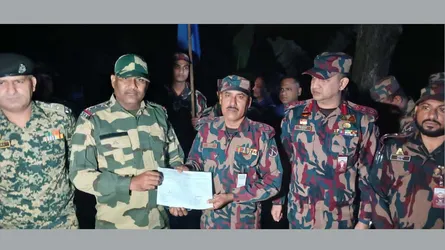 অন্তঃসত্ত্বা সেই সোনালী খাতুনকে বিএসএফের কাছে হস্তান্তর করল বিজিবি