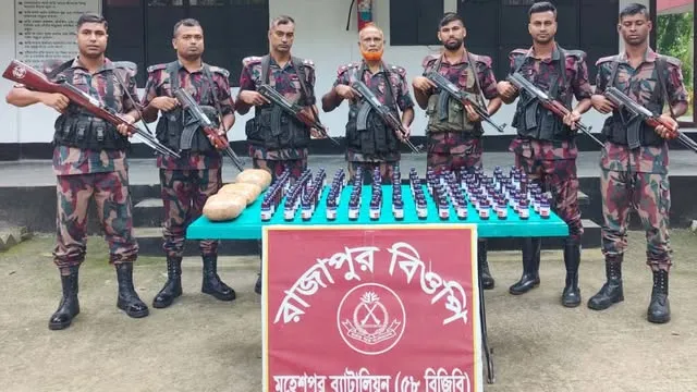 জীবননগরে বিজিবির অভিযান, ভারতীয় সিরাপ ও গাঁজা উদ্ধার