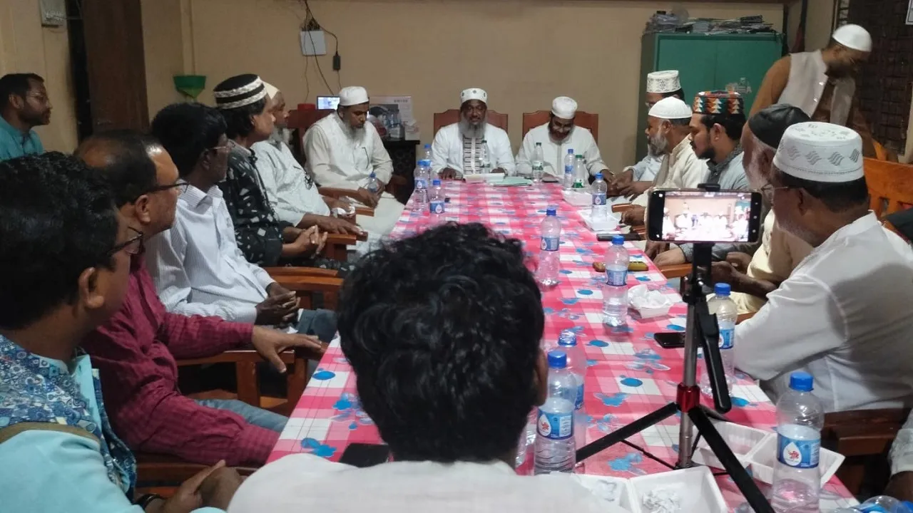 ভূরুঙ্গামারীতে সাংবাদিকদের সাথে এমপির মতবিনিময়