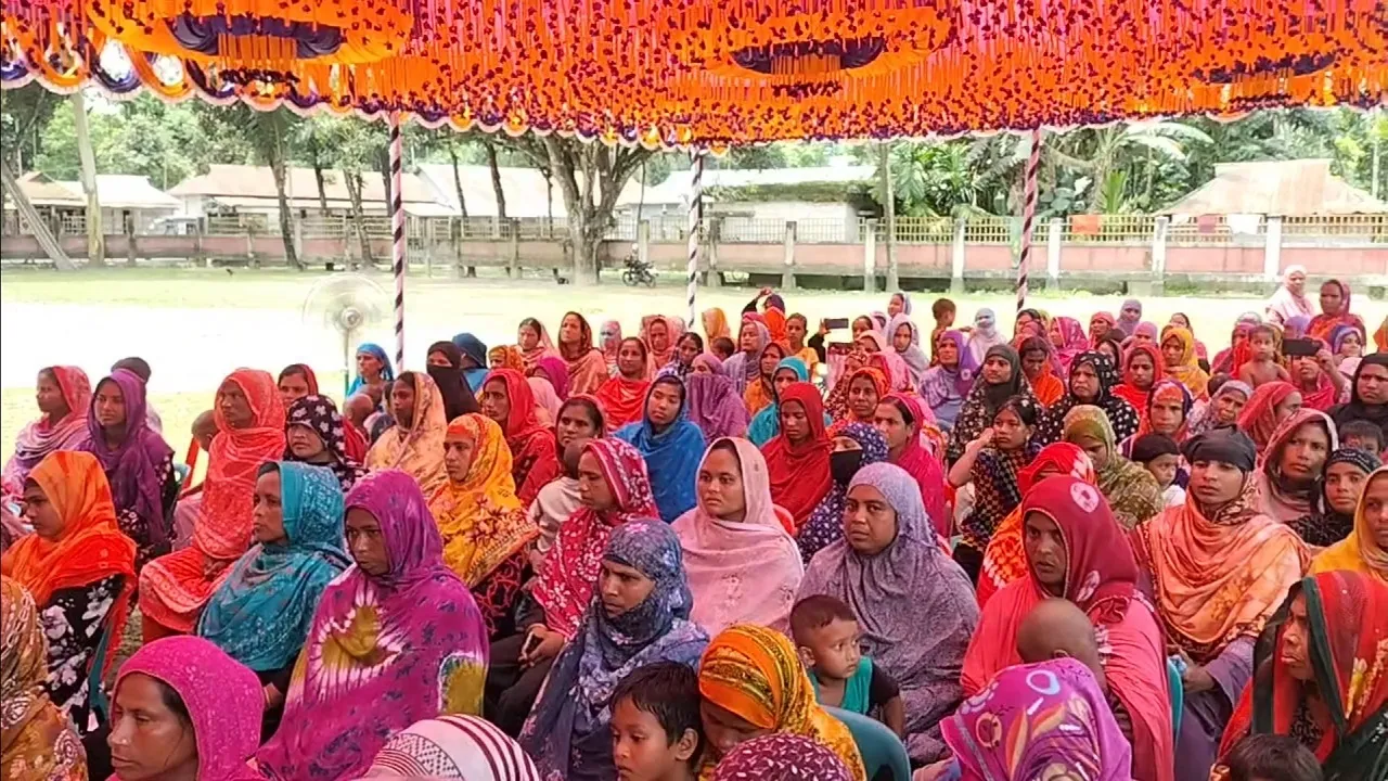 ভূরুঙ্গামারীতে শিক্ষার্থী ঝরে পড়া কমাতে কর্মশালা