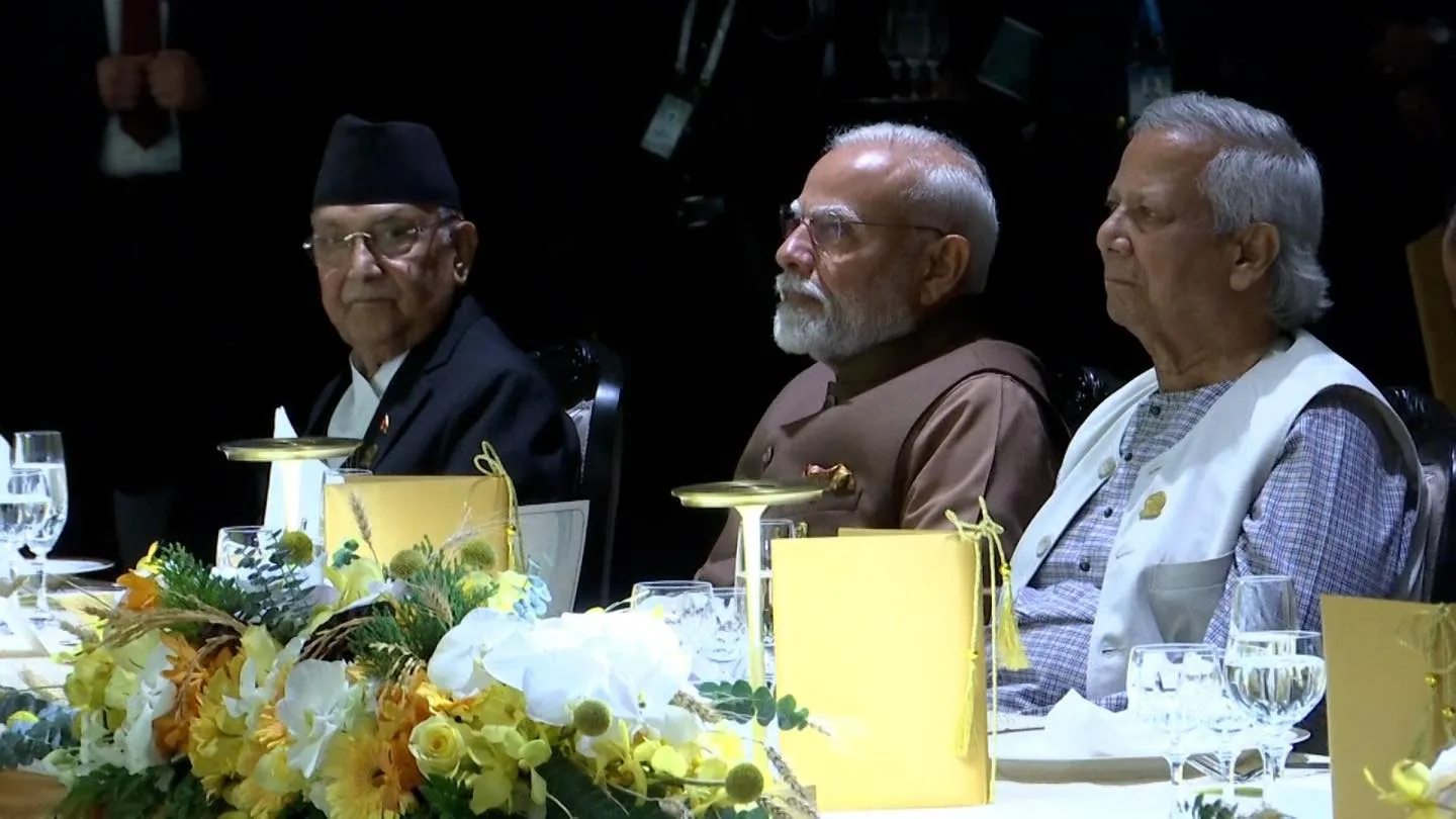 ব্যাংককে অধ্যাপক ইউনূস-নরেন্দ্র মোদির বৈঠক আজ
