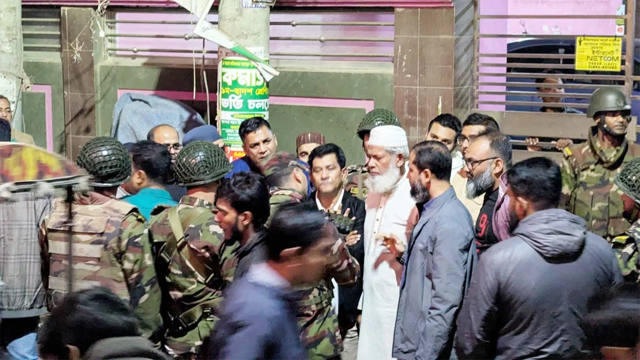 মিরপুরে জামায়াতের নেতাকর্মীদের ওপর বিএনপির হামলা, এলাকায় বিক্ষোভ