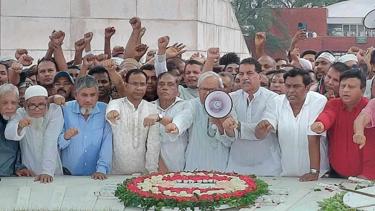 সঙ্কট এখনো কাটেনি : রিজভী