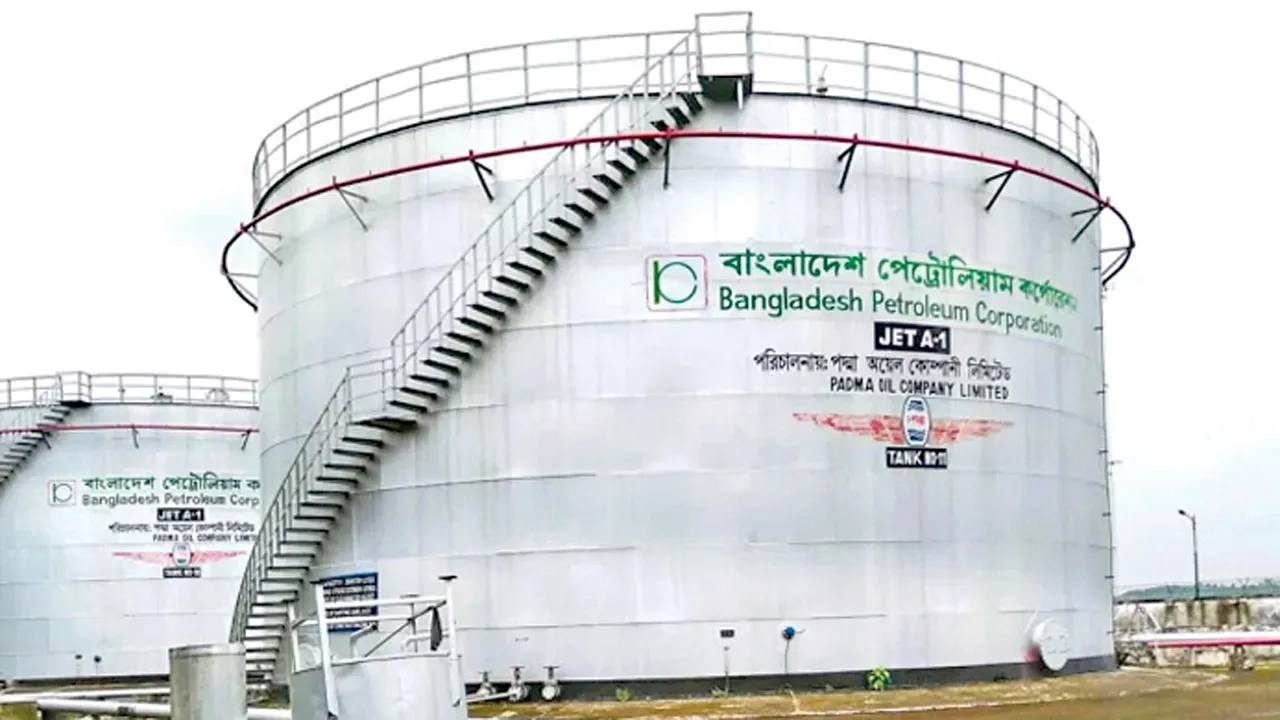 দেশে পর্যাপ্ত তেলের মজুত রয়েছে, বিভ্রান্তিকর তথ্যে কান না দেয়ার আহ্বান