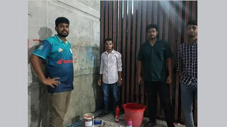রোকেয়া বিশ্ববিদ্যালয়ের গেটে ‘শিবির মুক্ত ক্যাম্পাস’ লিখে মুছে দিলো ছাত্রদল