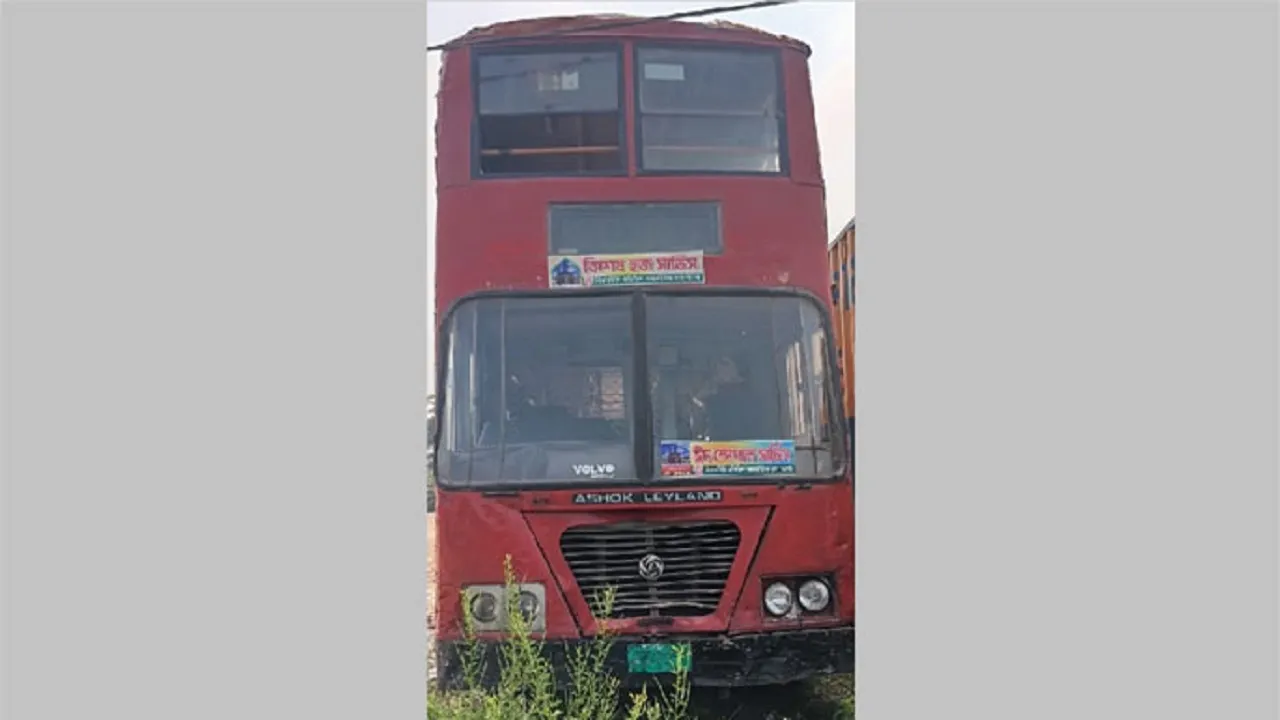 গৌরনদীতে বাসের ধাক্কায় পথচারী নিহত