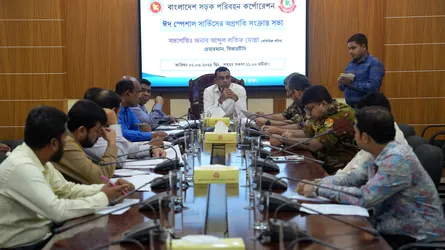 ঈদে নির্ধারিত ভাড়ার বেশি নেয়া যাবে না : বিআরটিসি চেয়ারম্যান